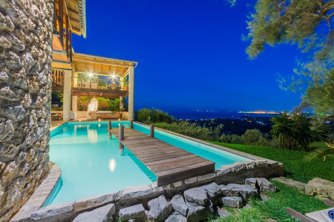 Villa Bournella 입소스 외부 사진