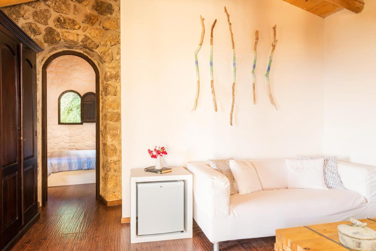 Villa Bournella 입소스 외부 사진